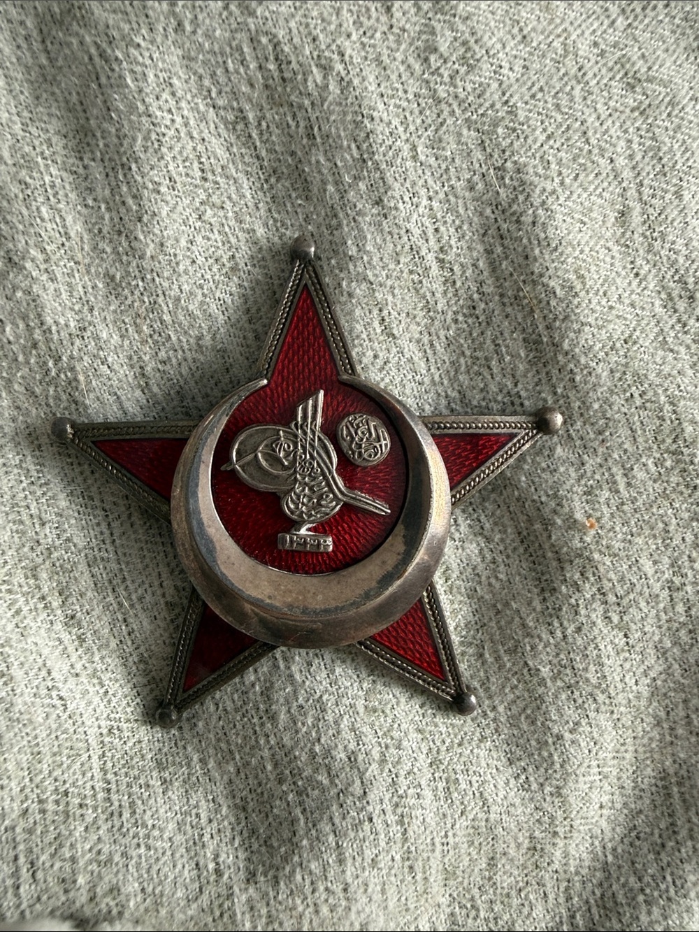 Red Star Crescent Metal Brooch Pin - Men's Accessory WW1 Turkish Gallipoli Star